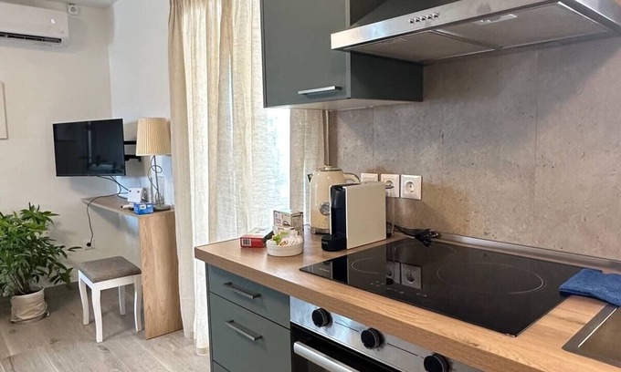 Monastiraki Apartment | ROOFTOP IN PSYRRI- 360 Athens View