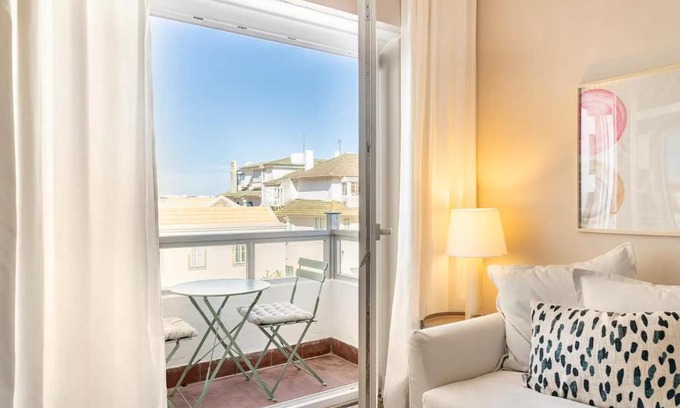 Cascais Apartment | RookieA - Perfect location old town balcony view