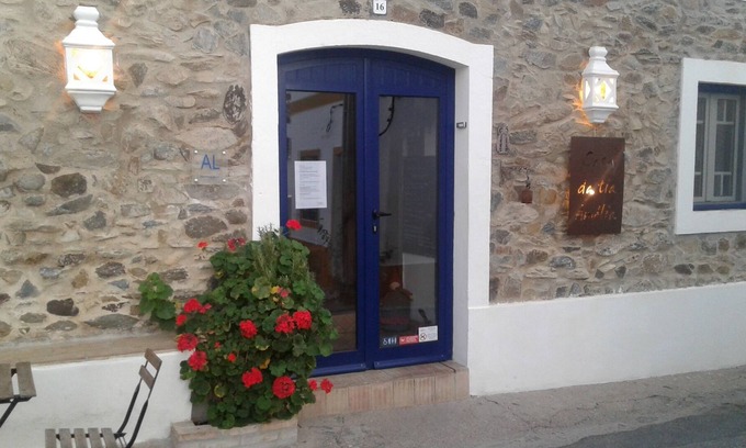 Mertola Bed & Breakfast | Room 1- Aunt Amália's house