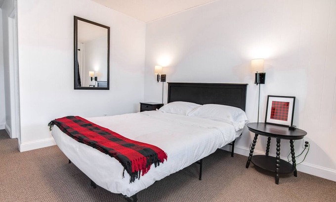 Balsam Lake House | Room 5 Boutique Hotel Balsam Lake, WI