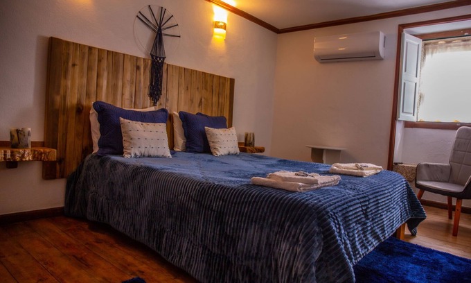 Sortelha Apartment | Room 'Alcaide' with Mountain View, Wi-Fi and Air Conditioning