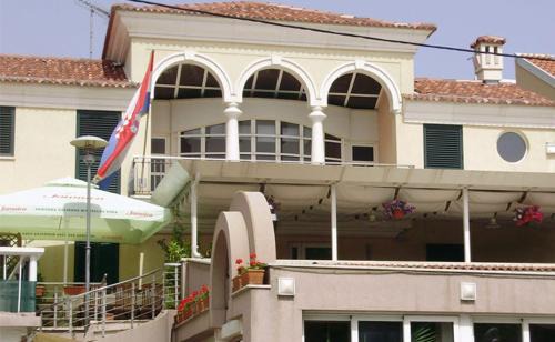 Klis House | Room and Apartment Perlica