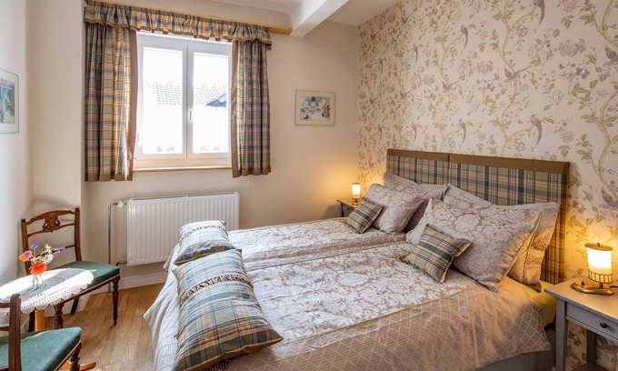 Bad Wildungen Bed & Breakfast | Room: Blackbird - Old Castle Brewery B&B