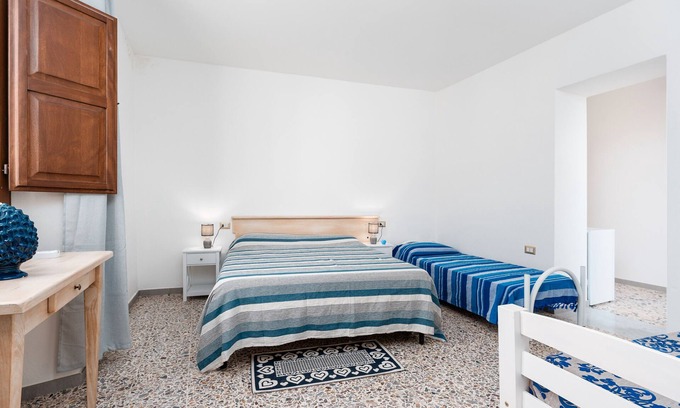 Loculi Apartment | Room 'Camera 1D' with Shared Terrace