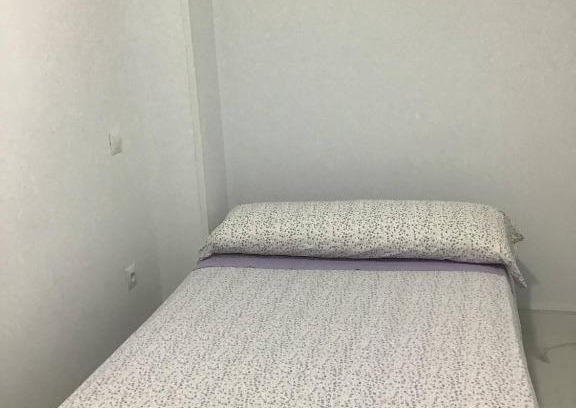 San Isidro House | Room in Apartment - Habitacion 05 Carpetana Madrid