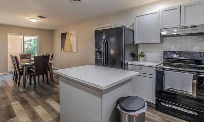 Temple Apartment | Room in Temple #B