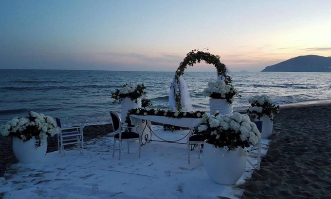 Marina di Carrara Bed & Breakfast | Room 'Laguna' with Shared Garden, Wi-Fi and Air Conditioning