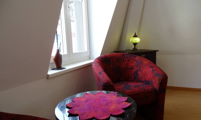 Gersau House | Room-organic BnB Froschkoenig "chaiserst