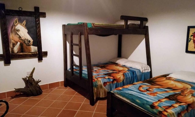 Guarne Bed & Breakfast | Room Rafael