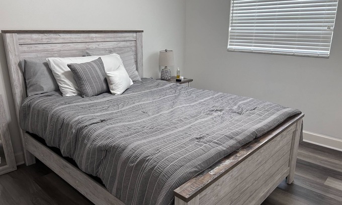 Villa De Palmas Bed & Breakfast | Room to rent for the week or the month!