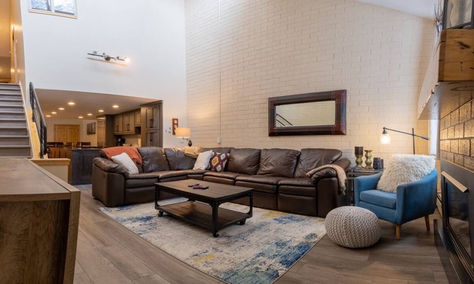 North Park City House | Room to stretch out and relax in old town Park City, walk to Park City Resort