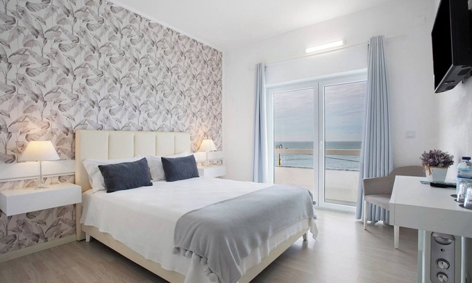 Ribamar Apartment | Room 'Vista Mar 3' with Balcony and Wi-Fi