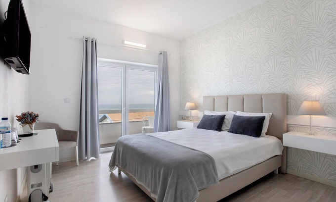 Ribamar Apartment | Room 'Vista Mar 4' with Balcony and Wi-Fi