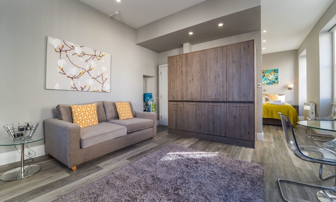 Plymouth Apartment | RoomApart 1a stylish and modern studio apartment