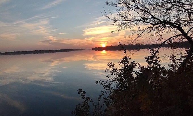 Lake Park House | Roomy 4-bedroom home across the lake in Lake Park, IA. Sleeps 7