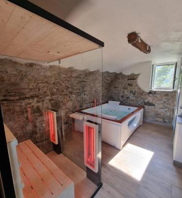 Tresana House | "Rosa di sera" - Relax in Toscana con Spa privata