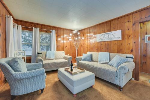 Higgins Lake House | Roscommon Cabin, Walk to Higgins Lake