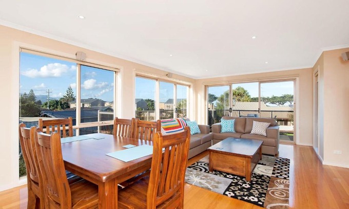 Apollo Bay House | Rose