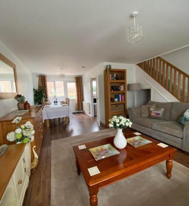 Ryde House | ROSE COTTAGE