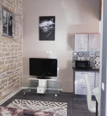 Plombiees-Les-Dijon Apartment | Rose dor