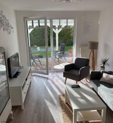 Fischbeck Apartment | Rose Garden