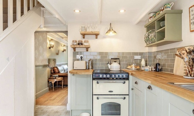 Bere Alston Cottage | Rosemary Cottage, a beautiful village cottage with country walks from the door.