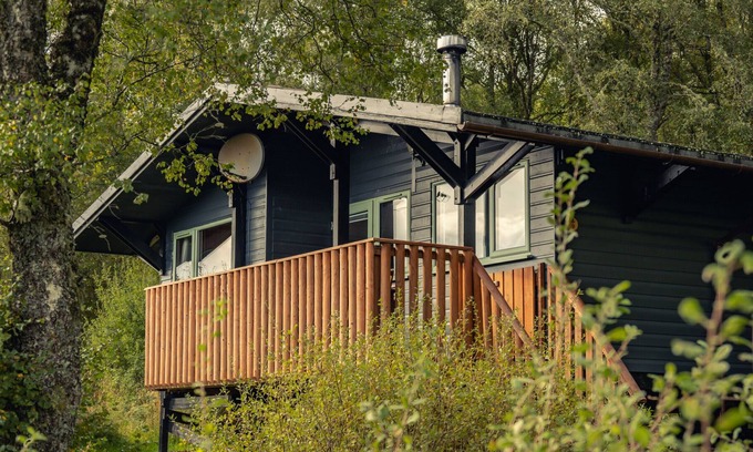 Bunloit Ski Chalet | Rosemoor Cabin at Ancarraig Lodges, Loch Ness
