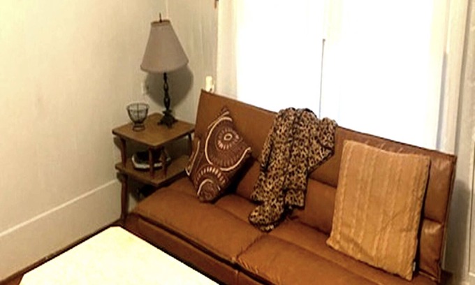 Geneva Apartment | Rosevine/Gravelhill Cottage #2