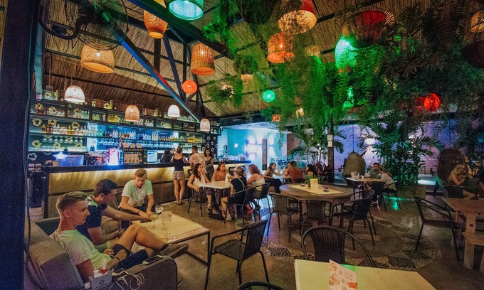 San Antonio Hotel | Rossa Palma