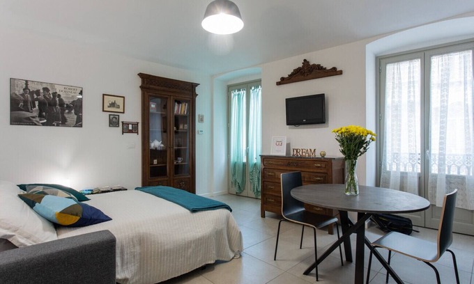 Historic Centre Apartment | Rosso di San Salvario by Wonderful Italy
