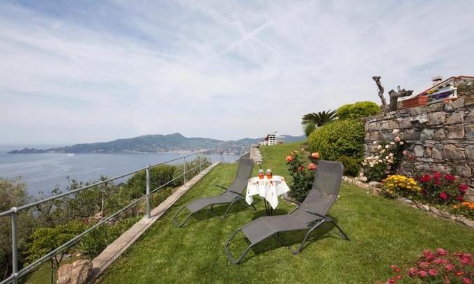 Chiavari Apartment | Rosso su Portofino