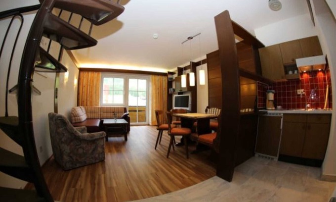 Nesselwaengle Apartment | Rot - Flüh B with spiral staircase - Landgasthof Schuster