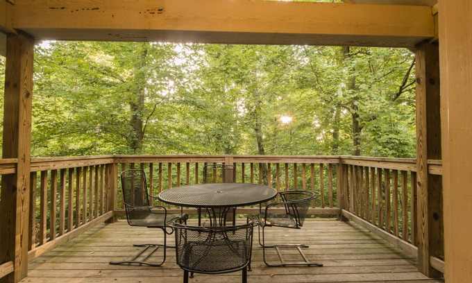 Falls of Rough Hotel | Rough River Dam State Resort Park