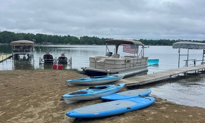 Ottertail House | ROUND LAKE LAKE HOUSE Beautiful lake home on the water with sandy beach