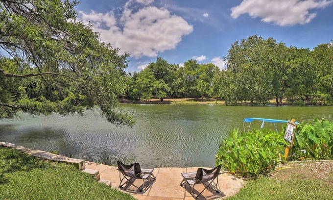 Brushy Bend Park House | Round Rock Lakefront Home w/Water Toys & Fire Pit