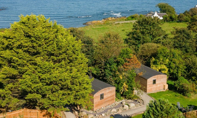 Newton Stewart Cottage | Rowan - a pod that sleeps 4 guests in 2 bedrooms