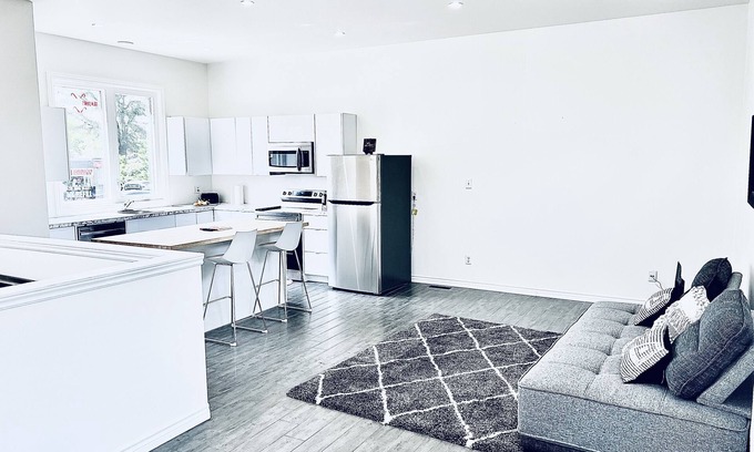 London House | Royal Castle Style Retreat to 4 Bedroom House in London Ontario