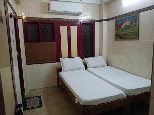 Triplicane Hotel | Royal Guest House