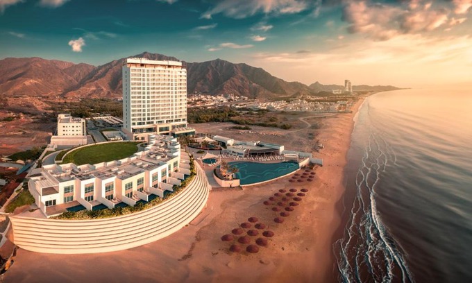 Al Aqah Resort | Royal M Al Aqah Beach Resort by Gewan