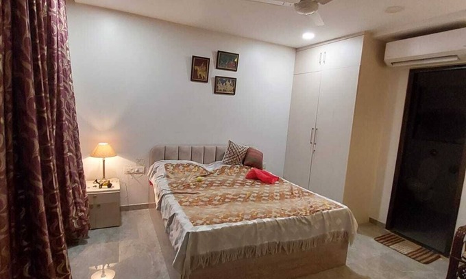 Hadapsar Apartment | Royal Nest Premium - Amanora Park Town