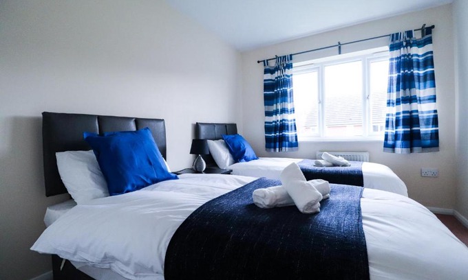Baguley Apartment | Royal Oak Home