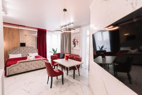 Kyiv Apartment | Royal Tower VIP Smart Apartments 4
