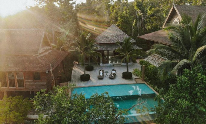 Ban Pong Hotel | Royal Train Garden Resort