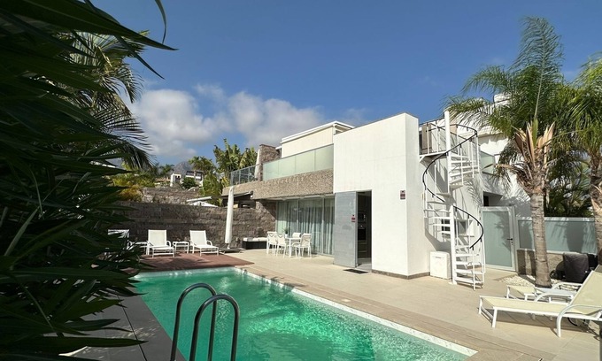 Costa Adeje House | ROYAL VILLA