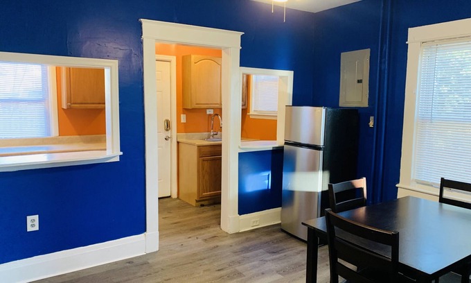 Lauraville Apartment | Royalty Homes - College Style 3 bedroom Apartment