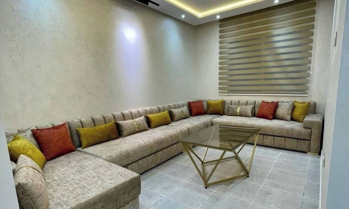 Luxus House | Royalty's Ahlan