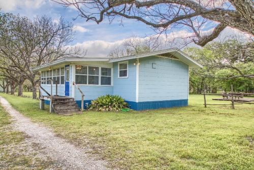 New Braunfels House | RR 9084BC Bluebonnet Cabin