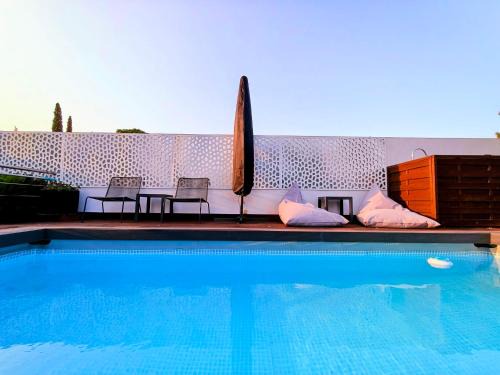 Kalyvia Thorikou Apartment | Rsquared (Riviera Residence)