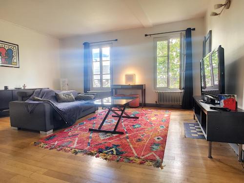 Colombier - Champ de Mars Apartment | Rue d'Isly