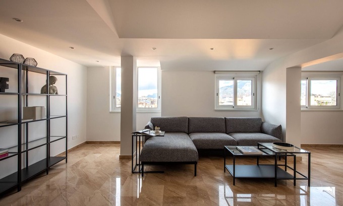 Ruggero Settimo Apartment | Ruggero City View apartment by Wonderful Italy